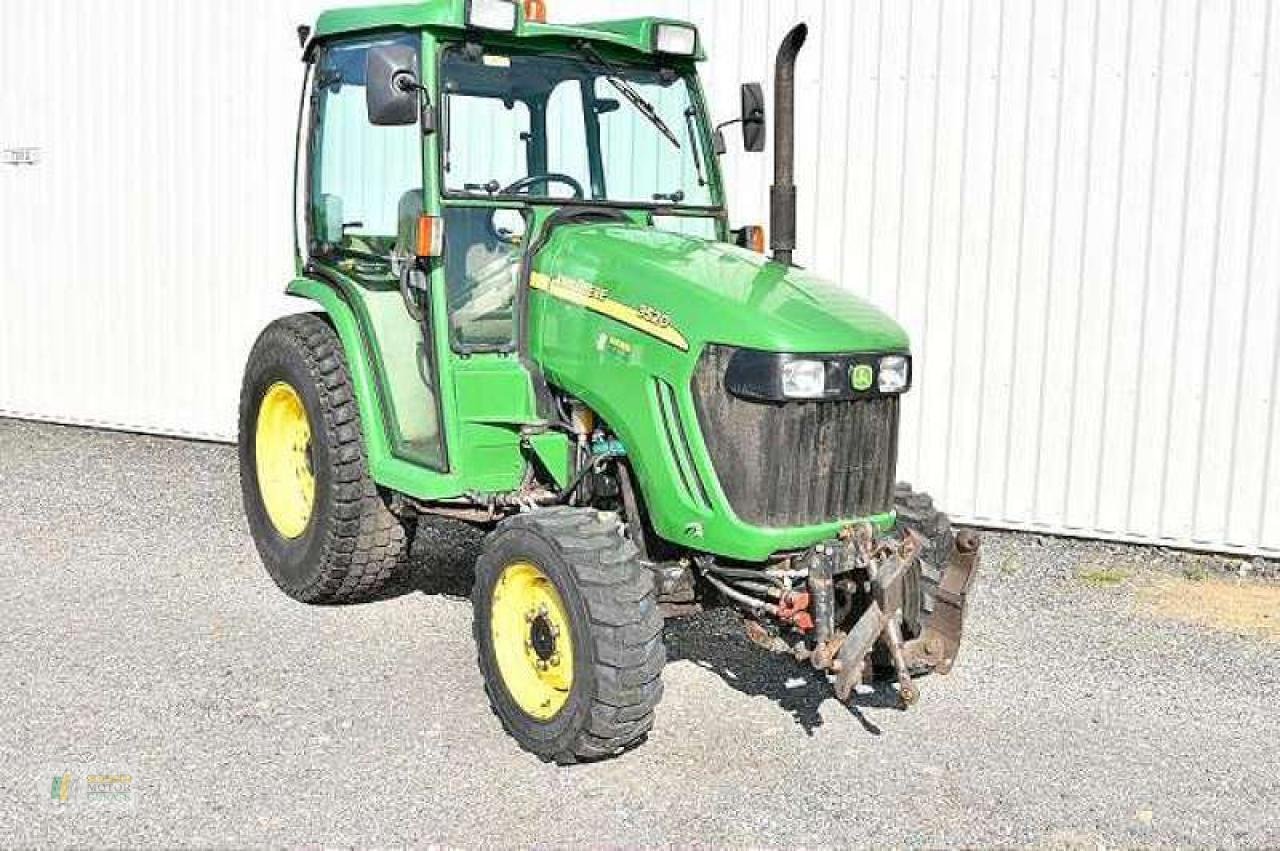 Kommunaltraktor typu John Deere 3520 KOMPAKTTRAKTOR, Gebrauchtmaschine w Bredstedt (Zdjęcie 1)