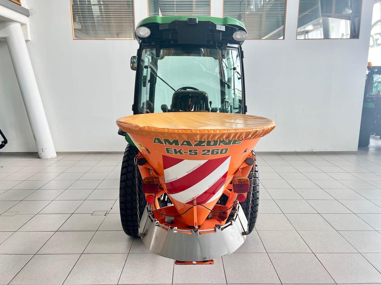 Kommunaltraktor des Typs John Deere 3520, Gebrauchtmaschine in Neubeckum (Bild 4)