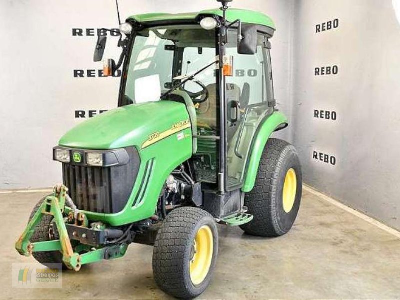 Kommunaltraktor of the type John Deere 3720 KOMPAKTTRAKTOR, Gebrauchtmaschine in Cloppenburg (Picture 1)