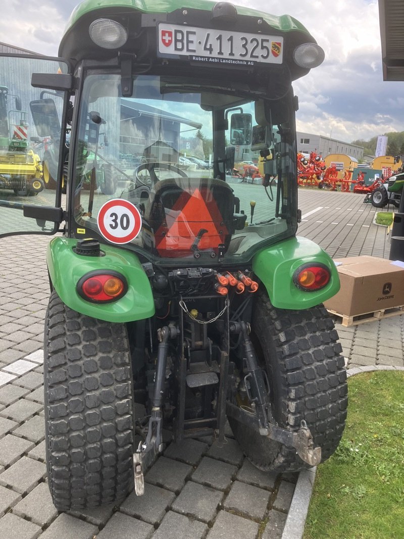 Kommunaltraktor typu John Deere 3720, Gebrauchtmaschine v Regensdorf (Obrázek 3)