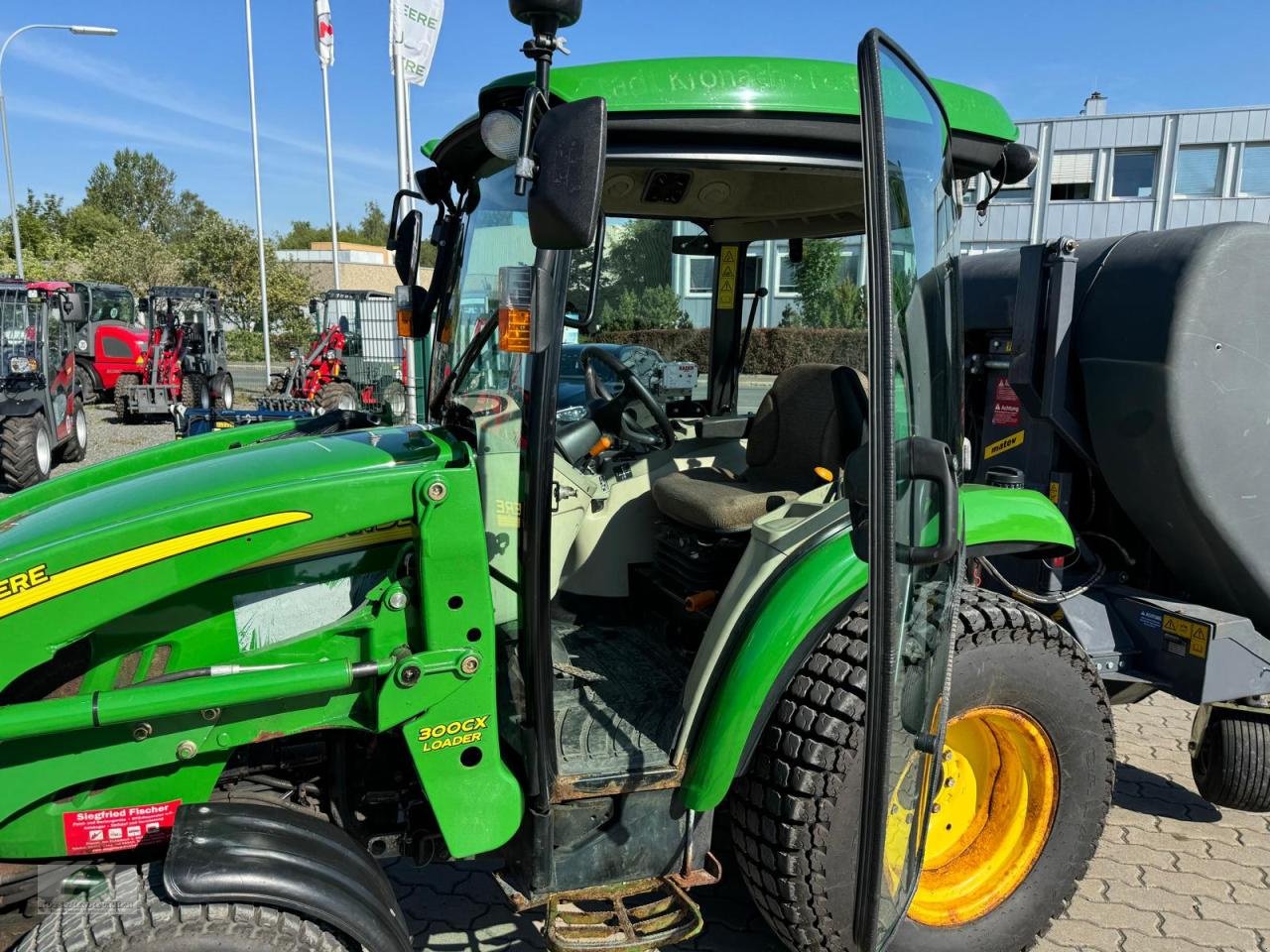 Kommunaltraktor typu John Deere 3720, Gebrauchtmaschine v Münchberg (Obrázek 5)