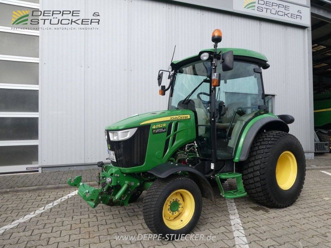 Kommunaltraktor des Typs John Deere 4052R, Gebrauchtmaschine in Lauterberg/Barbis (Bild 1)