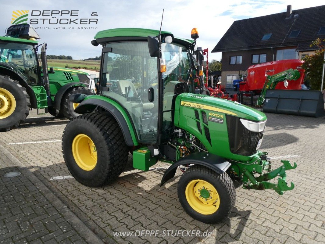 Kommunaltraktor van het type John Deere 4052R, Gebrauchtmaschine in Lauterberg/Barbis (Foto 7)