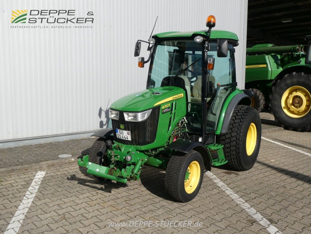 Kommunaltraktor van het type John Deere 4052R, Gebrauchtmaschine in Lauterberg/Barbis (Foto 10)