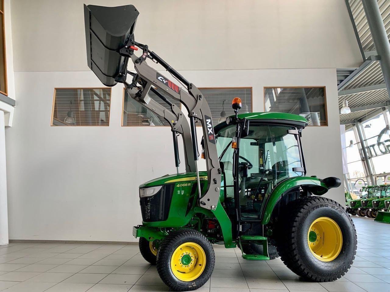 Kommunaltraktor tipa John Deere 4066R, Gebrauchtmaschine u Greven (Slika 4)