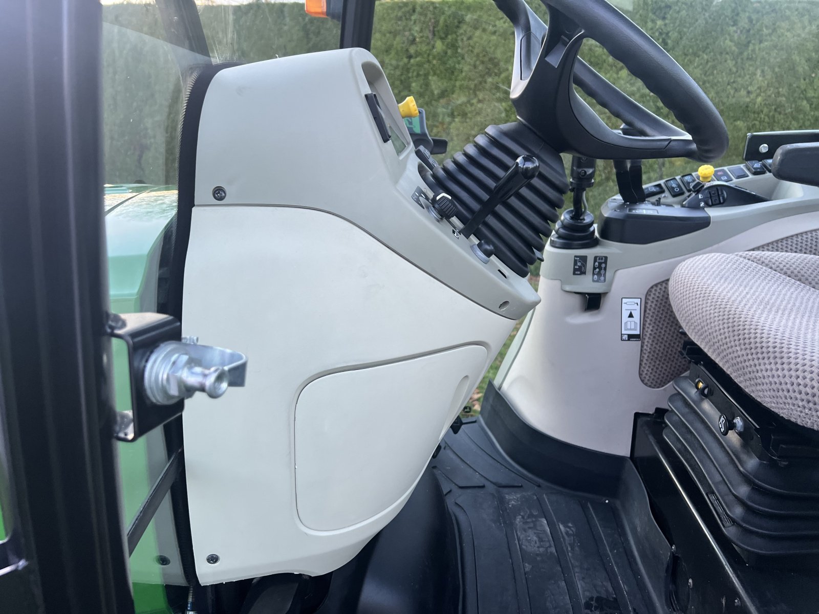 Kommunaltraktor a típus John Deere 4066R, Gebrauchtmaschine ekkor: Mondsee (Kép 16)