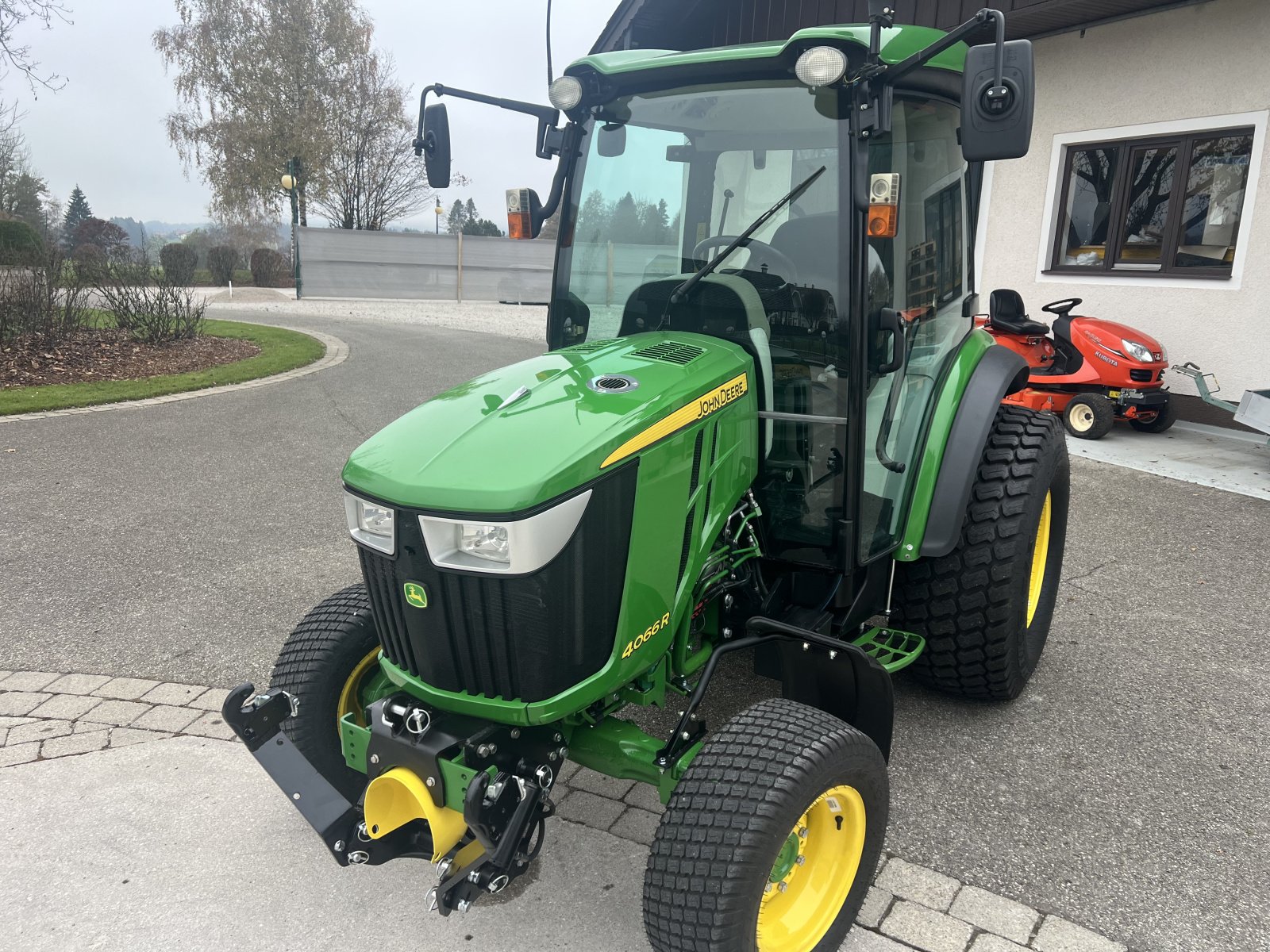 Kommunaltraktor a típus John Deere 4066R, Gebrauchtmaschine ekkor: Mondsee (Kép 3)