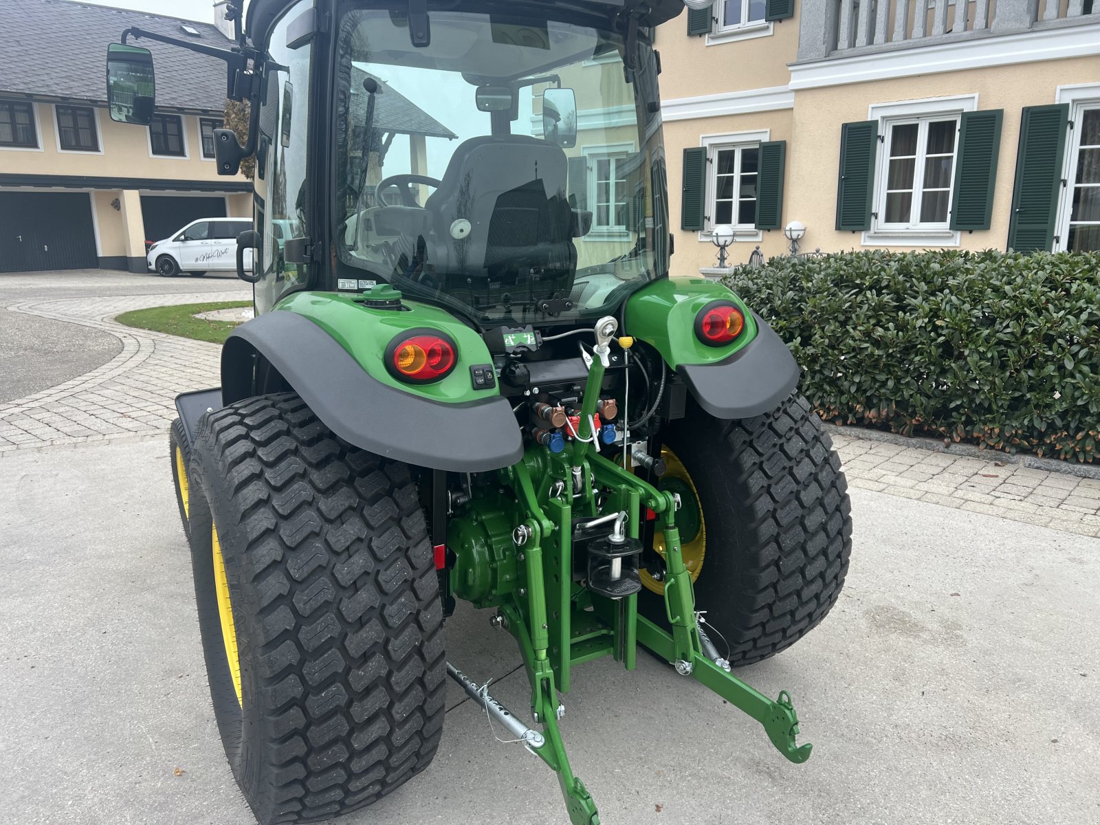 Kommunaltraktor a típus John Deere 4066R, Gebrauchtmaschine ekkor: Mondsee (Kép 5)