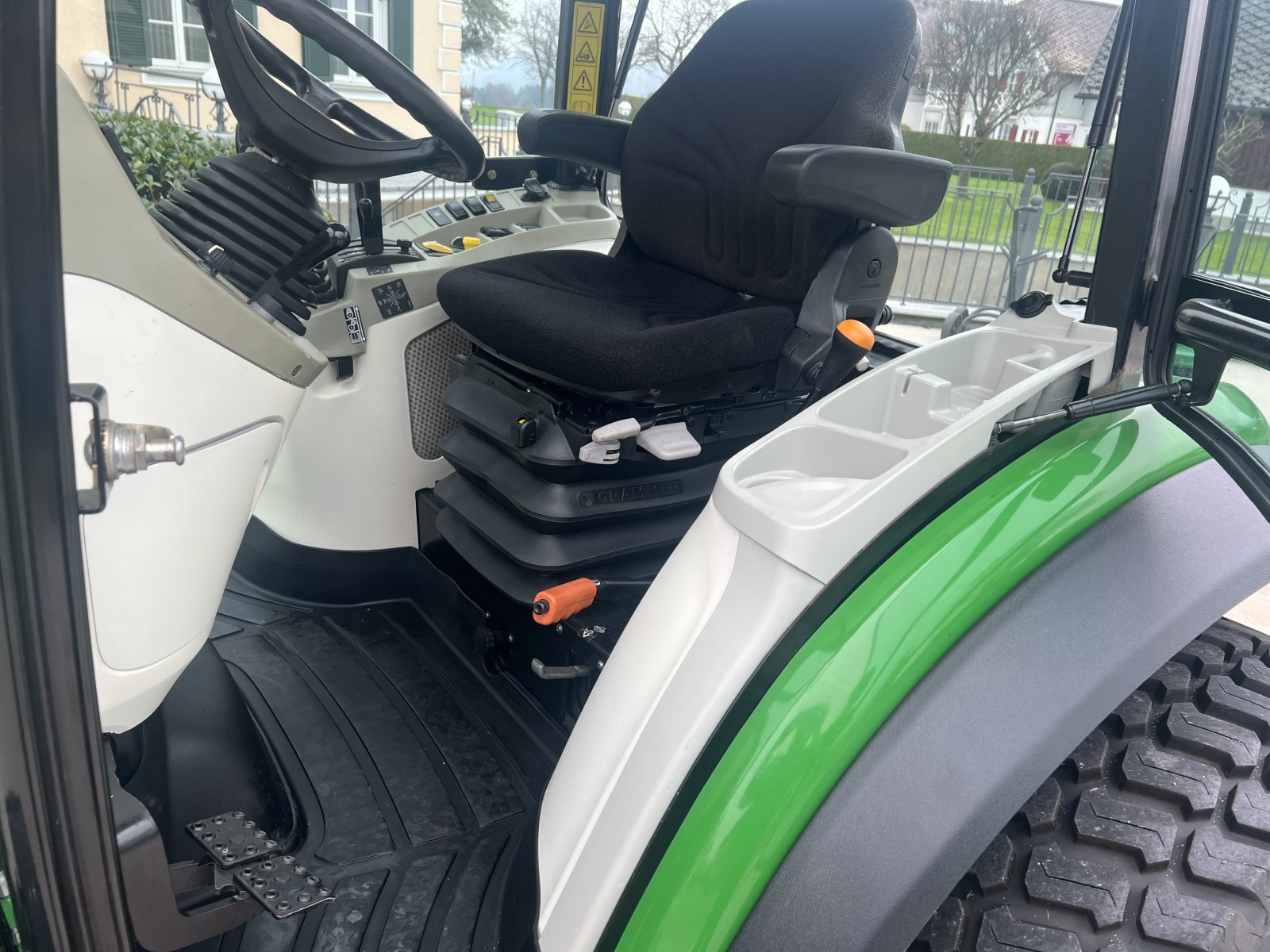 Kommunaltraktor a típus John Deere 4066R, Gebrauchtmaschine ekkor: Mondsee (Kép 13)