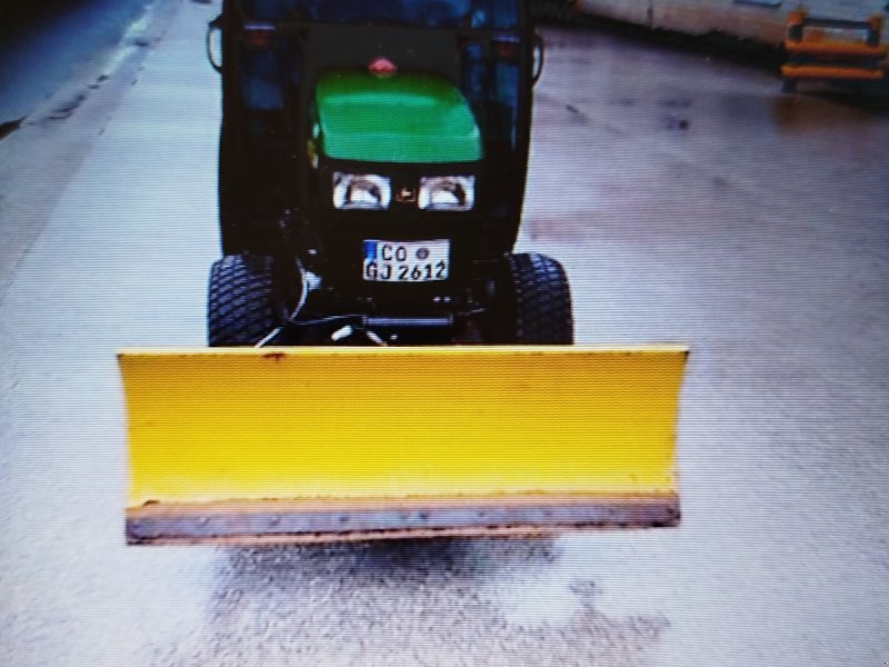 Kommunaltraktor of the type John Deere 4100, Gebrauchtmaschine in Weitramsdorf (Picture 1)