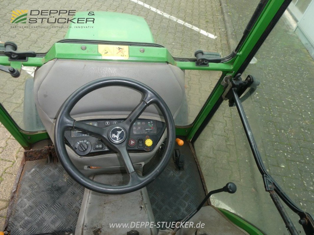 Kommunaltraktor des Typs John Deere 4110, Gebrauchtmaschine in Lauterberg/Barbis (Bild 11)