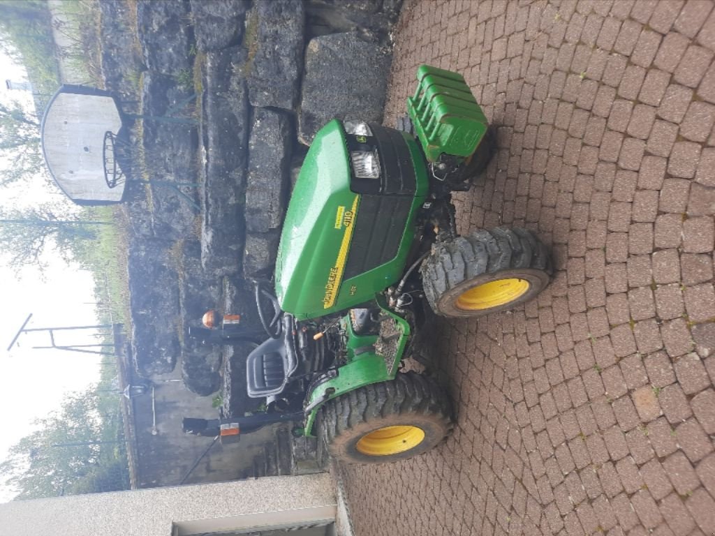 Kommunaltraktor del tipo John Deere 4110, Gebrauchtmaschine en CHEMAUDIN ET VAUX (Imagen 2)