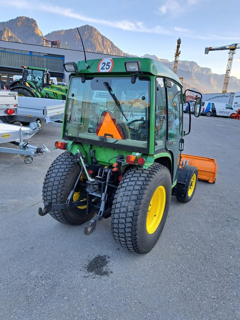 Kommunaltraktor του τύπου John Deere 4300, Gebrauchtmaschine σε Landquart (Φωτογραφία 4)