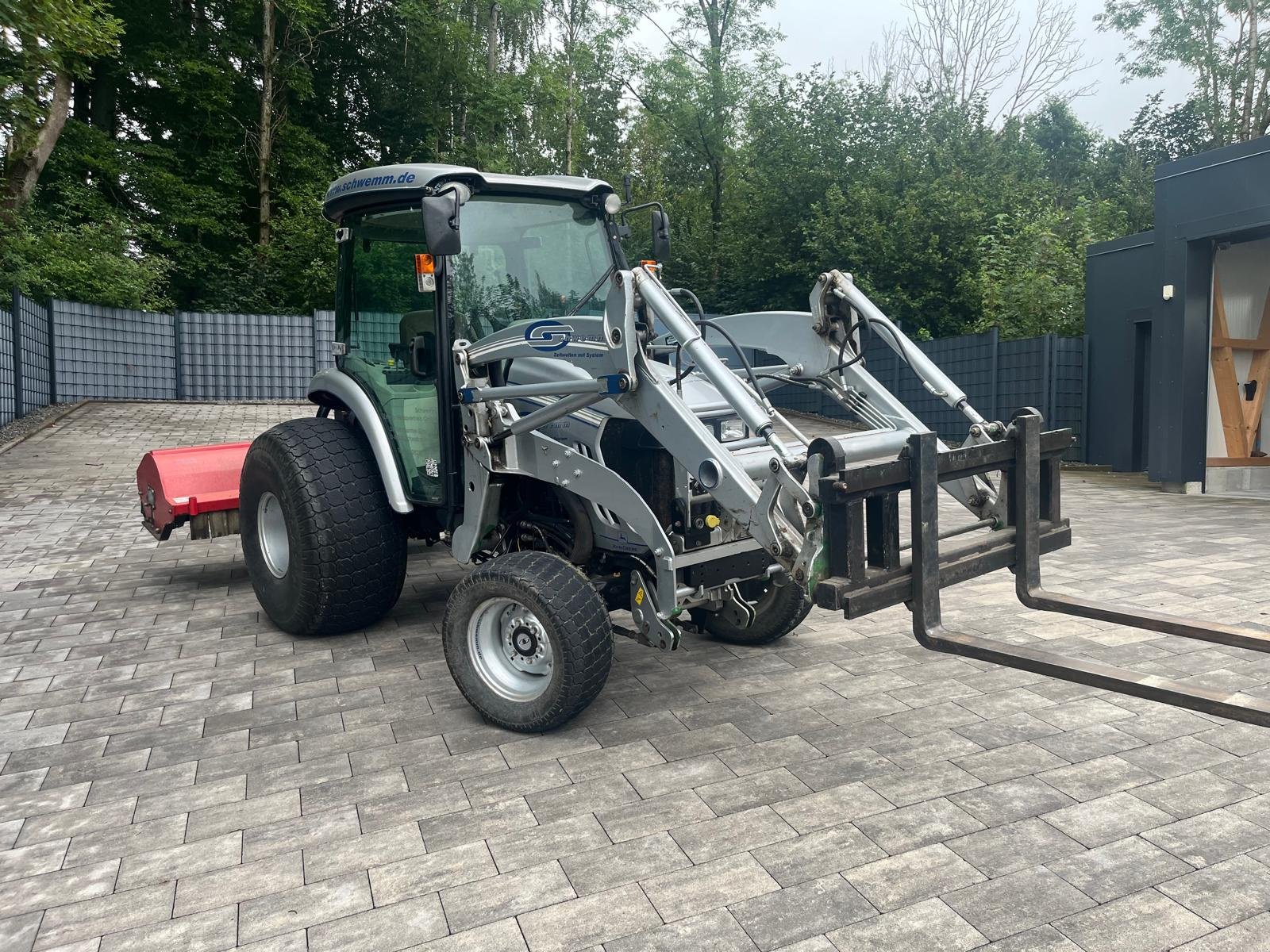 Kommunaltraktor del tipo John Deere 4320 HST, Gebrauchtmaschine In Schwabmünchen (Immagine 1)