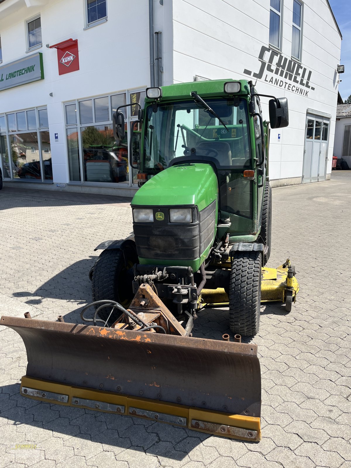 Kommunaltraktor des Typs John Deere 4400, Gebrauchtmaschine in Söchtenau (Bild 1)