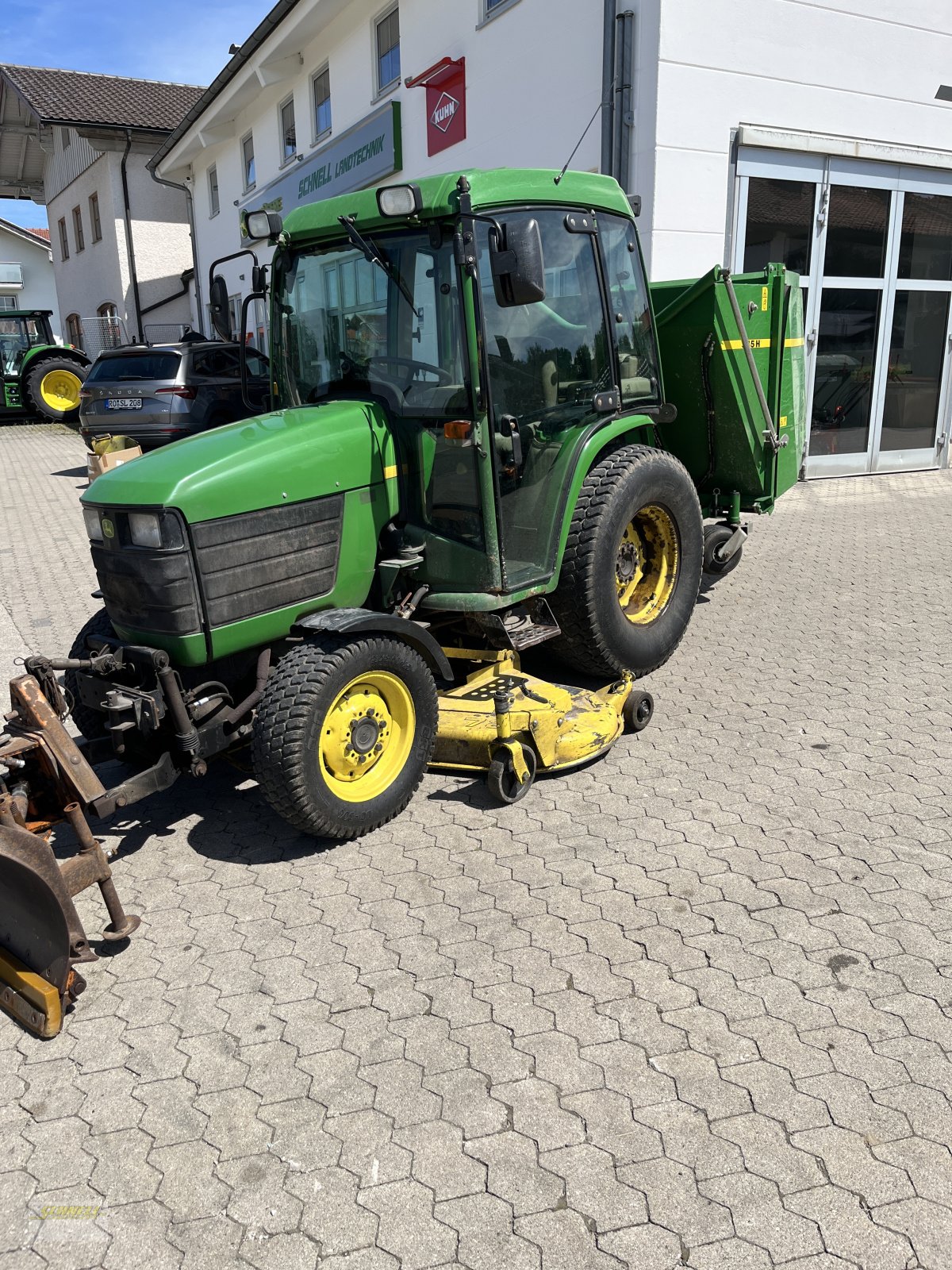 Kommunaltraktor Türe ait John Deere 4400, Gebrauchtmaschine içinde Söchtenau (resim 2)