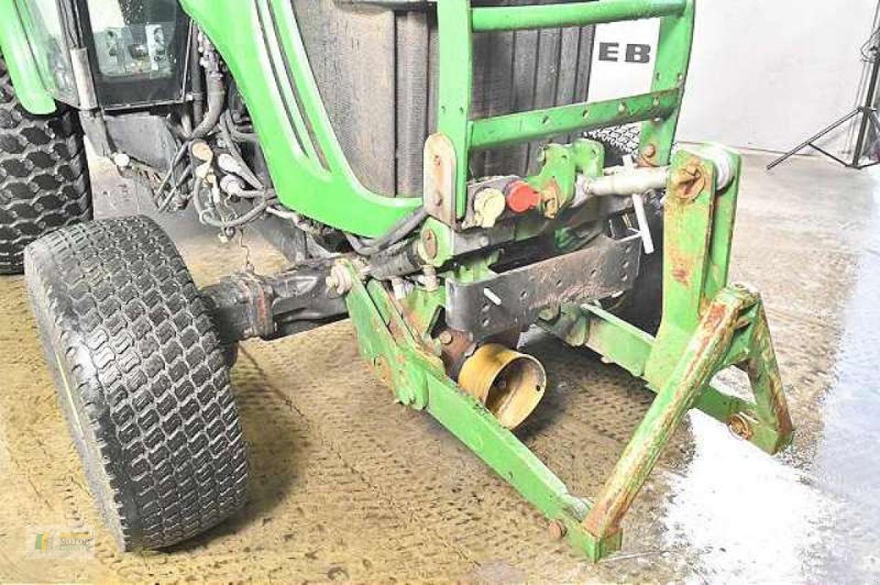 Kommunaltraktor van het type John Deere 4520 KOMPAKTTRAKTOR, Gebrauchtmaschine in Cloppenburg (Foto 4)