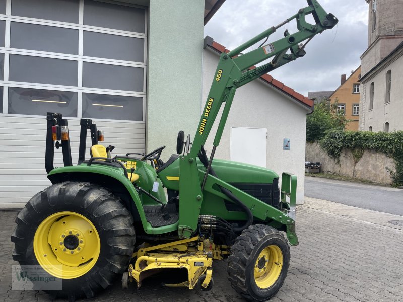 Kommunaltraktor des Typs John Deere 4600, Gebrauchtmaschine in Thalmässing