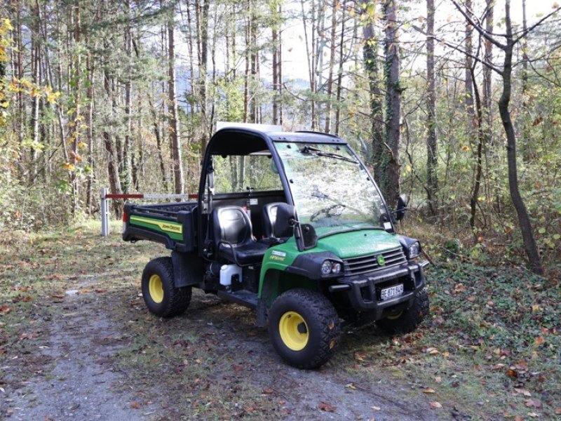 Kommunaltraktor типа John Deere HPX 815 E, Ausstellungsmaschine в Regensdorf (Фотография 1)