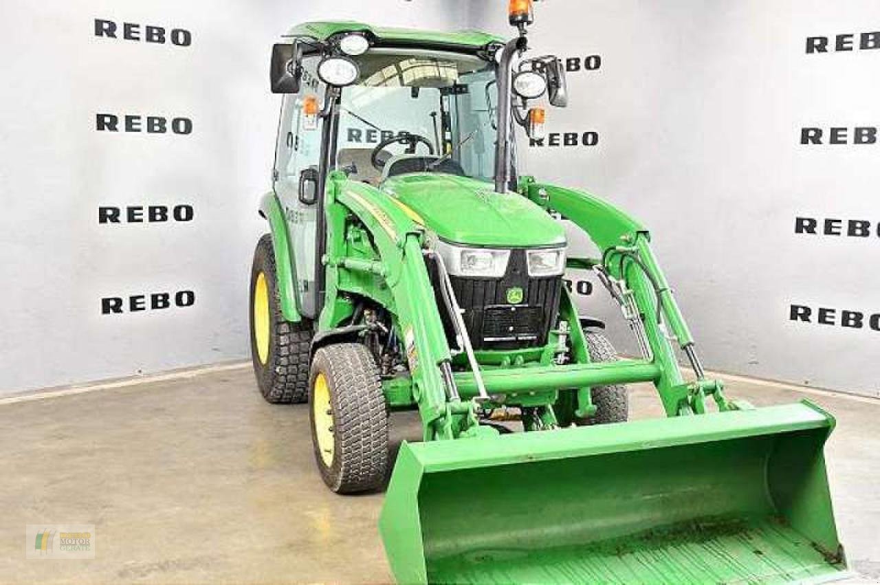 Kommunaltraktor des Typs John Deere KOMPAKTTRAKTOR 3045R, Gebrauchtmaschine in Bredstedt (Bild 1)