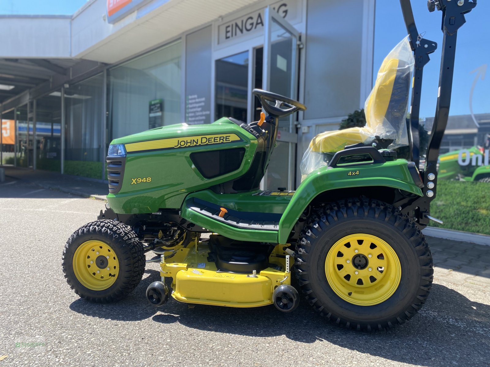 Kommunaltraktor van het type John Deere X948, Neumaschine in München (Foto 5)