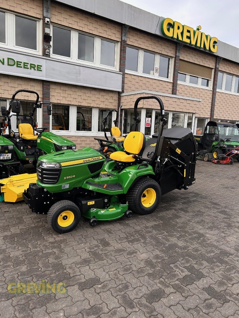 Kommunaltraktor of the type John Deere X950R 48", Neumaschine in Wesseling-Berzdorf (Picture 1)