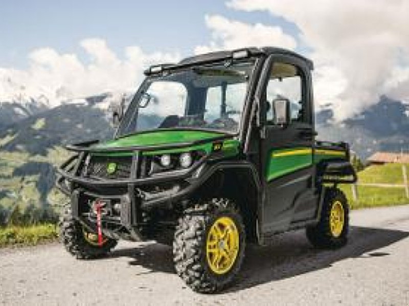 Kommunaltraktor του τύπου John Deere XUV865M, Ausstellungsmaschine σε Regensdorf (Φωτογραφία 1)