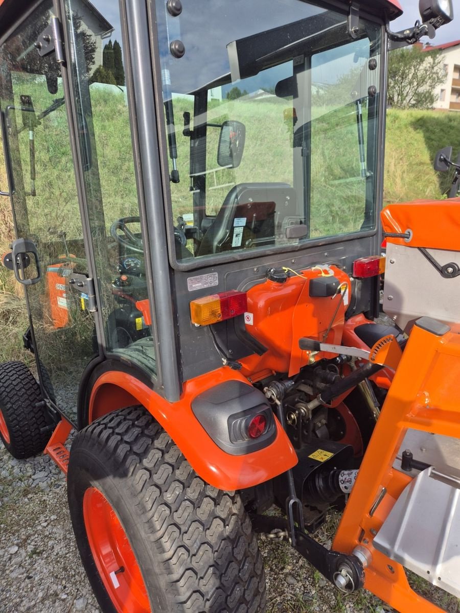 Kommunaltraktor van het type Kioti CK 2810 HST Traktor Winterdienst Streuer Kabine, Gebrauchtmaschine in Aigen-Schlägl (Foto 28)