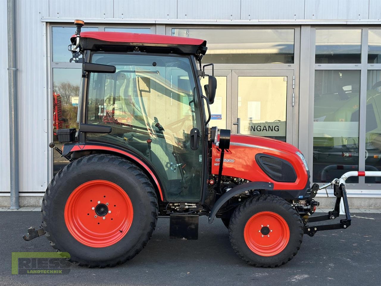 Kommunaltraktor del tipo Kioti CK 5030 CH + 6 x Anbaugeräte, Gebrauchtmaschine In Homberg (Ohm) - Maulbach (Immagine 16)