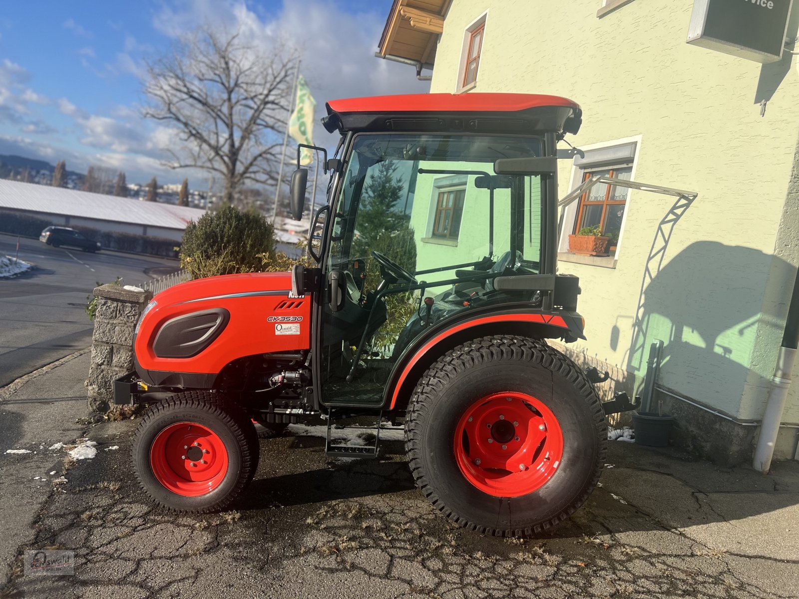 Kommunaltraktor του τύπου Kioti CK3530, Neumaschine σε Regen (Φωτογραφία 2)