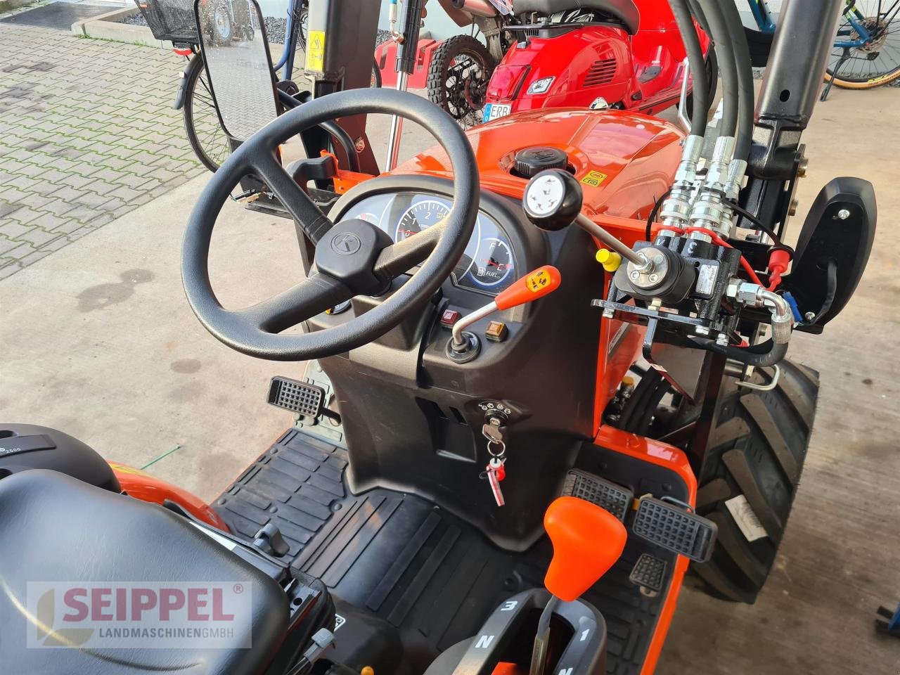 Kommunaltraktor van het type Kubota B 1181 DT-EC Alö Frontlader, Neumaschine in Groß-Umstadt (Foto 4)