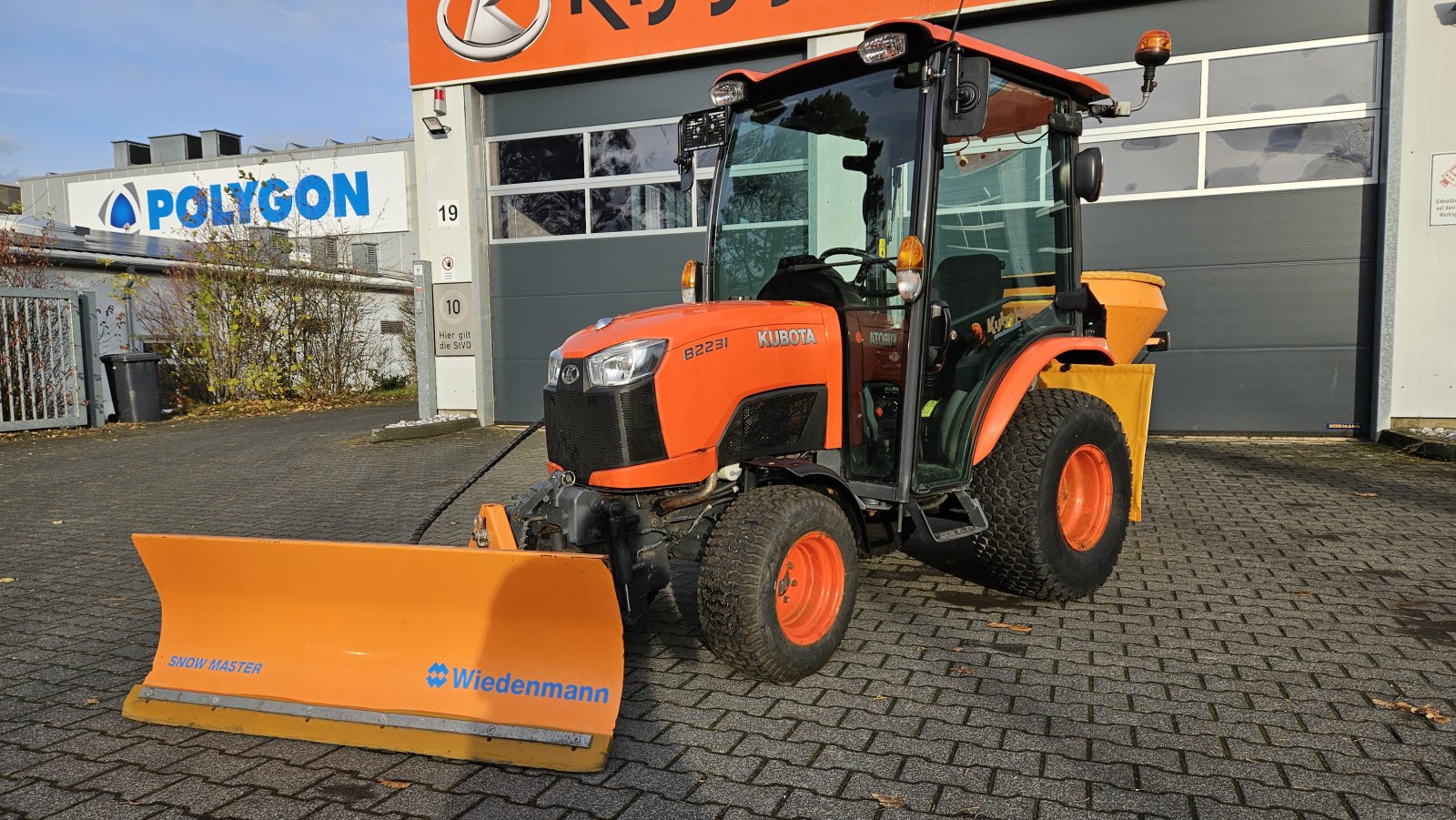 Kommunaltraktor du type Kubota B 2231 Winterdienst, Gebrauchtmaschine en Olpe (Photo 1)