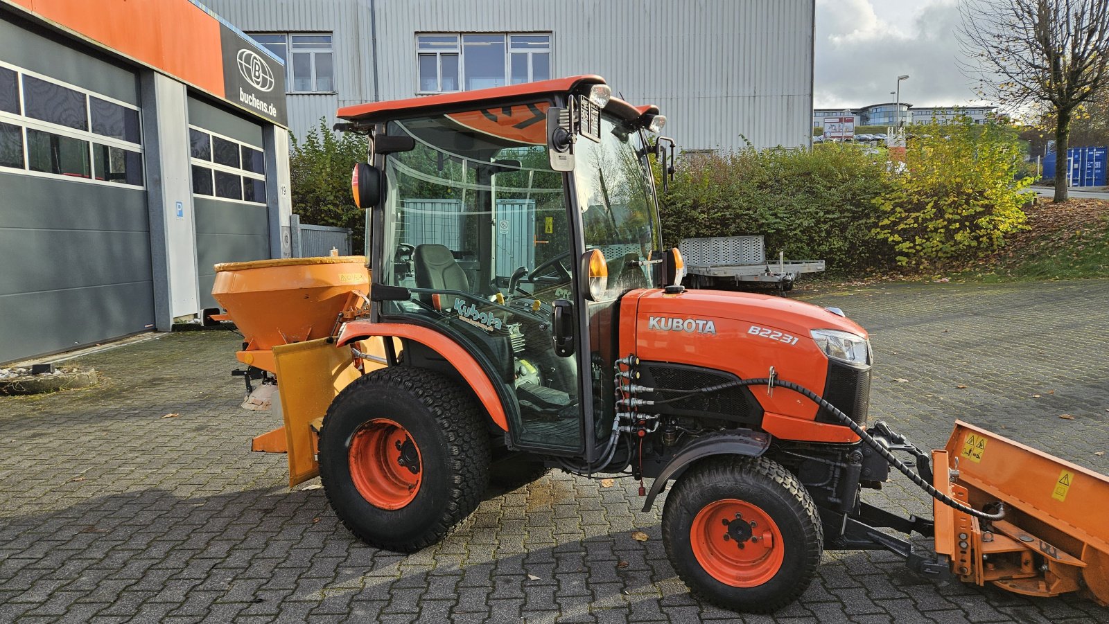 Kommunaltraktor du type Kubota B 2231 Winterdienst, Gebrauchtmaschine en Olpe (Photo 7)