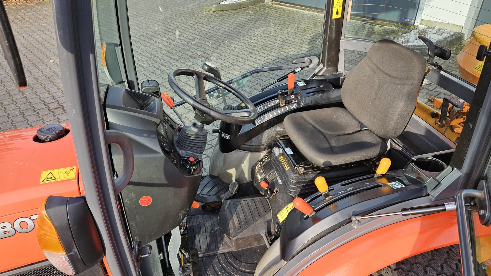 Kommunaltraktor du type Kubota B 2231 Winterdienst, Gebrauchtmaschine en Olpe (Photo 12)