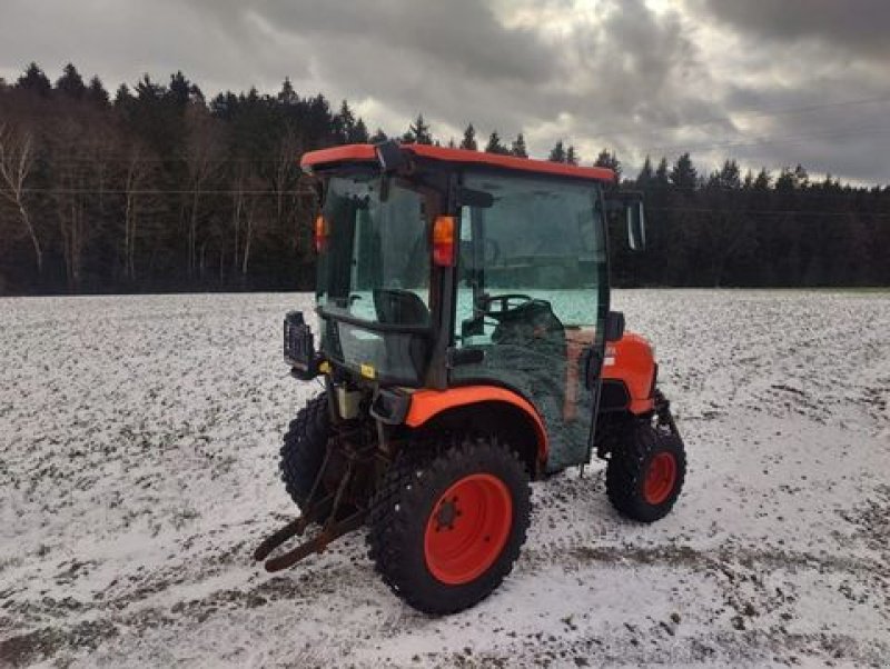 Kommunaltraktor des Typs Kubota B 2650 HDB-C, Gebrauchtmaschine in NATTERNBACH (Bild 5)