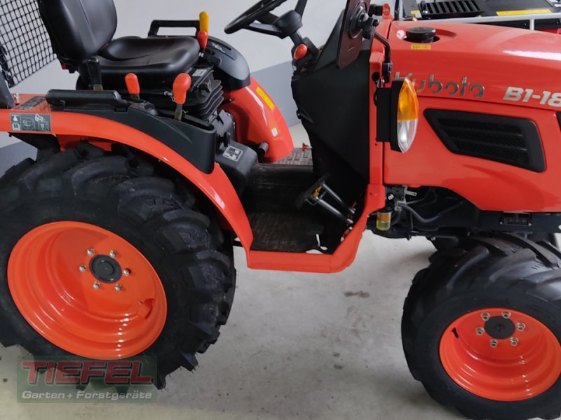 Kommunaltraktor van het type Kubota B1-181, Neumaschine in Veitsbronn