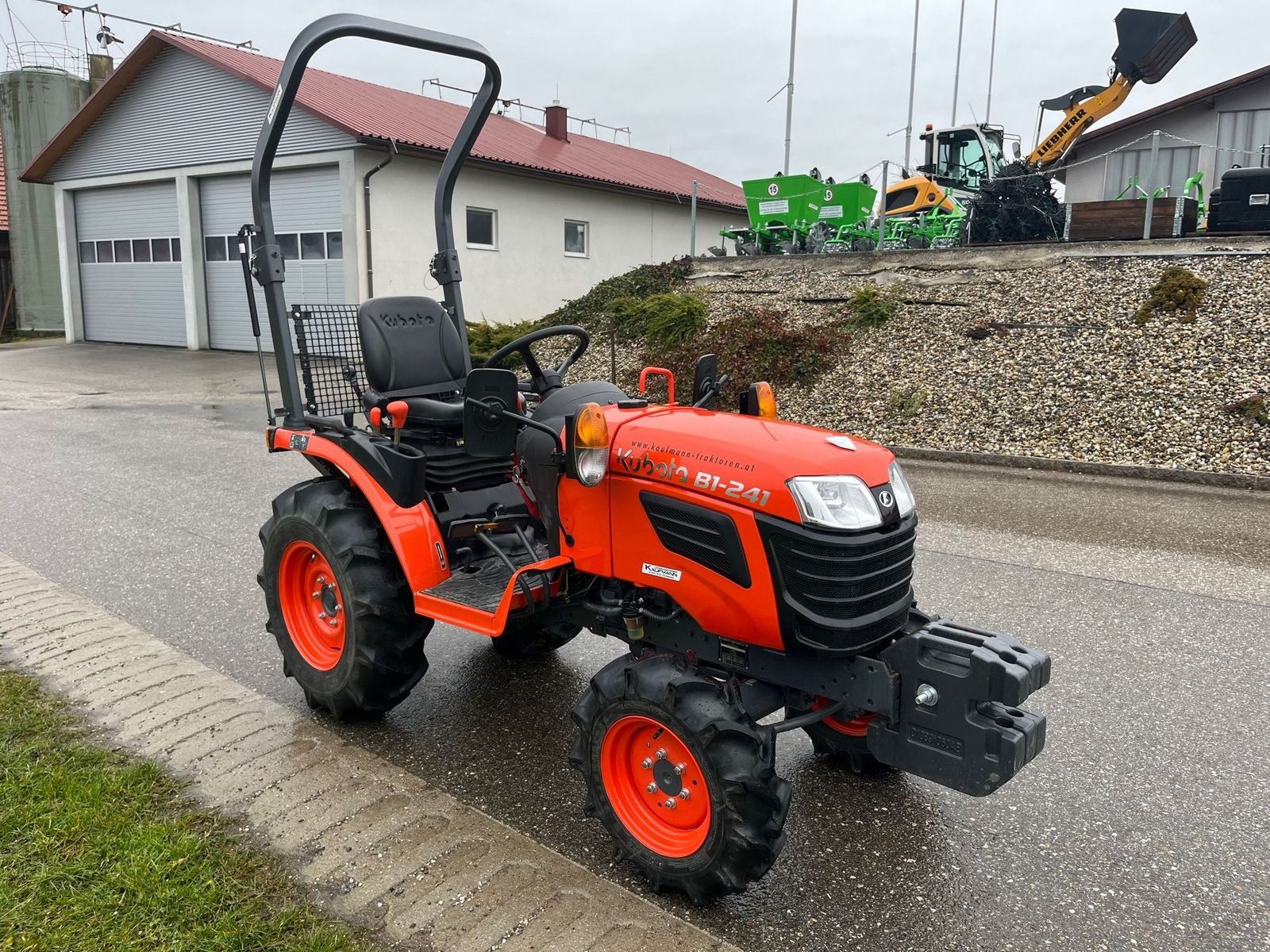 Kommunaltraktor des Typs Kubota B1241 D-EC, Vorführmaschine in NATTERNBACH (Bild 7)