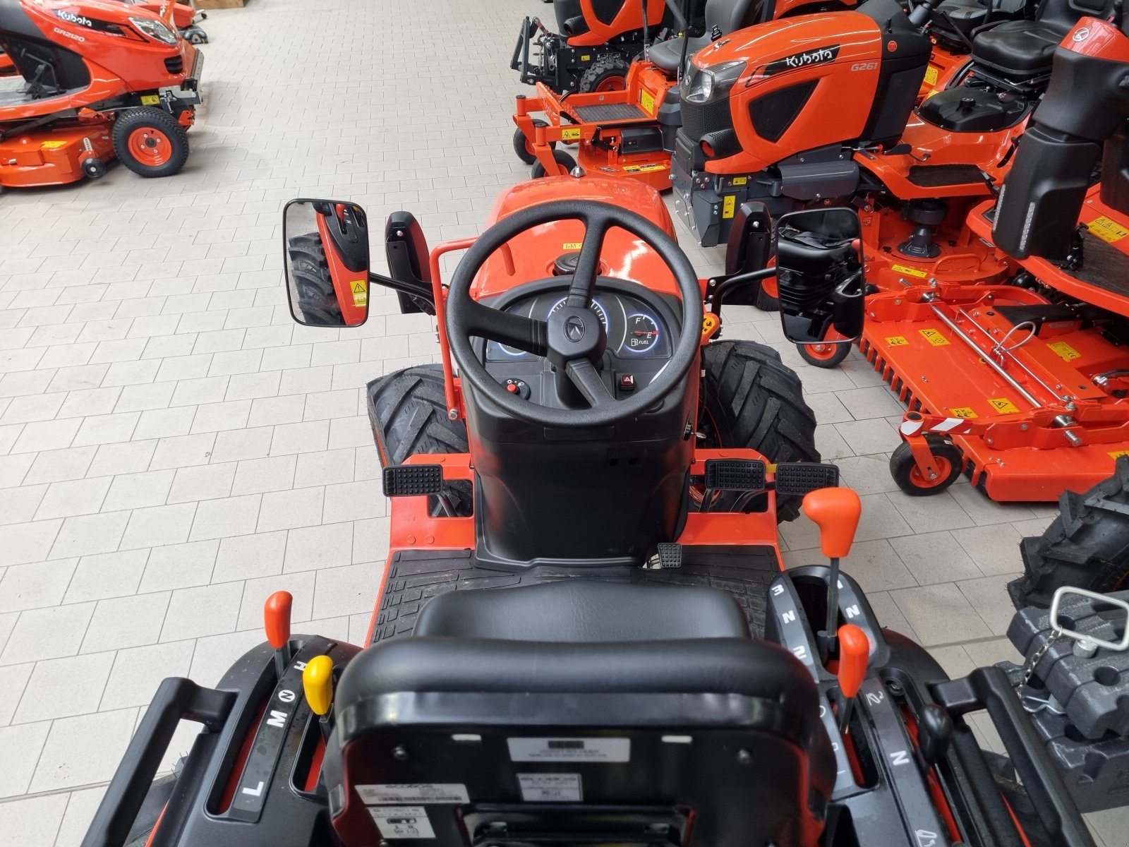 Kommunaltraktor del tipo Kubota B1241, Neumaschine en Olpe (Imagen 8)