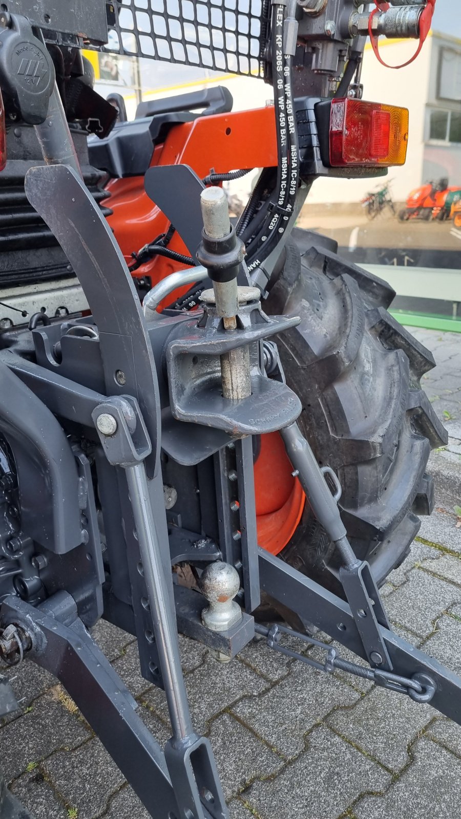 Kommunaltraktor du type Kubota B1241, Gebrauchtmaschine en Olpe (Photo 10)