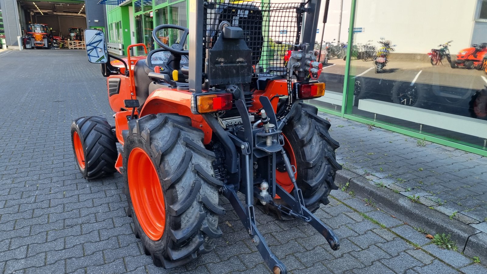 Kommunaltraktor Türe ait Kubota B1241, Gebrauchtmaschine içinde Olpe (resim 15)