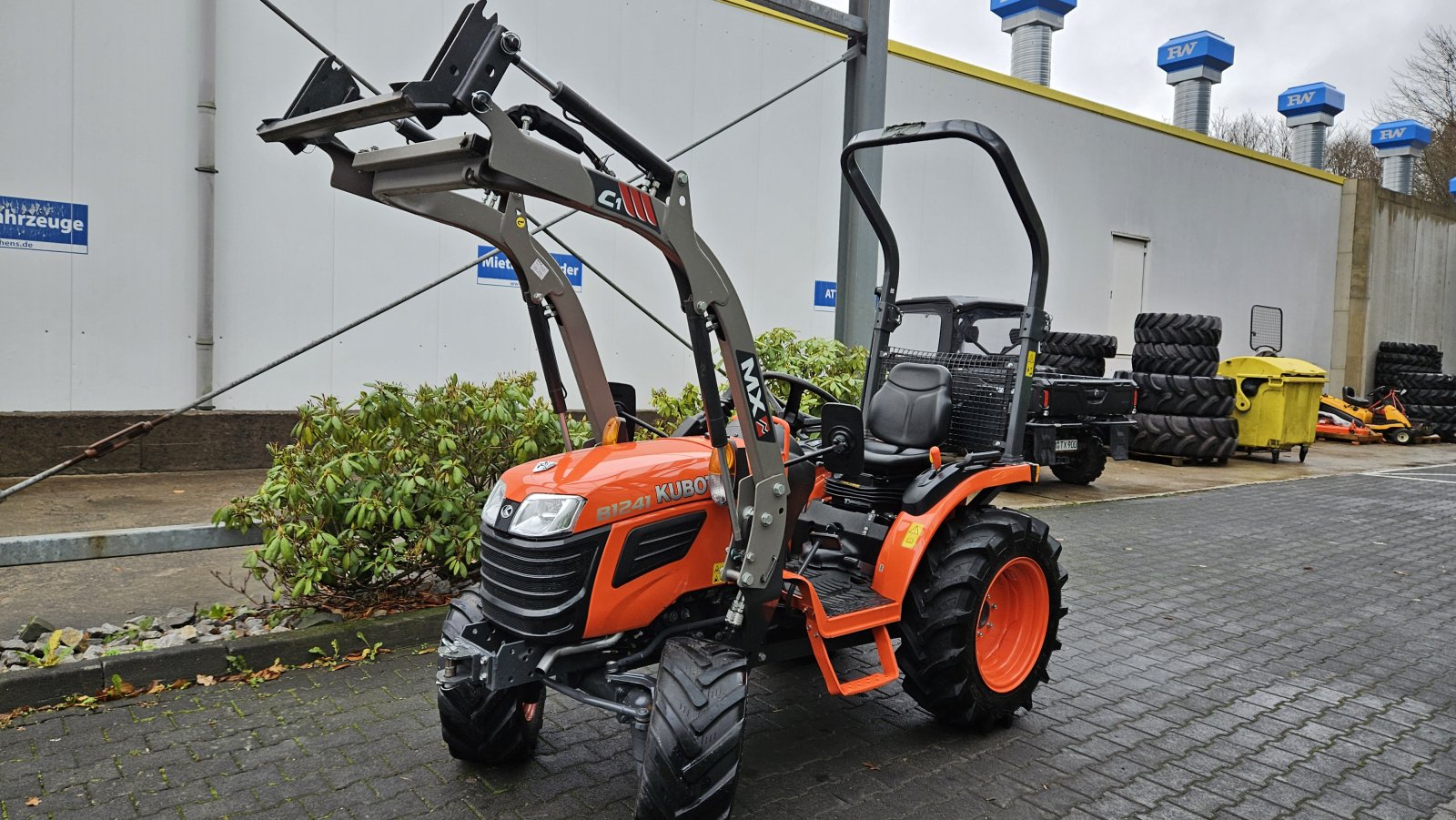 Kommunaltraktor des Typs Kubota B1241, Gebrauchtmaschine in Olpe (Bild 12)