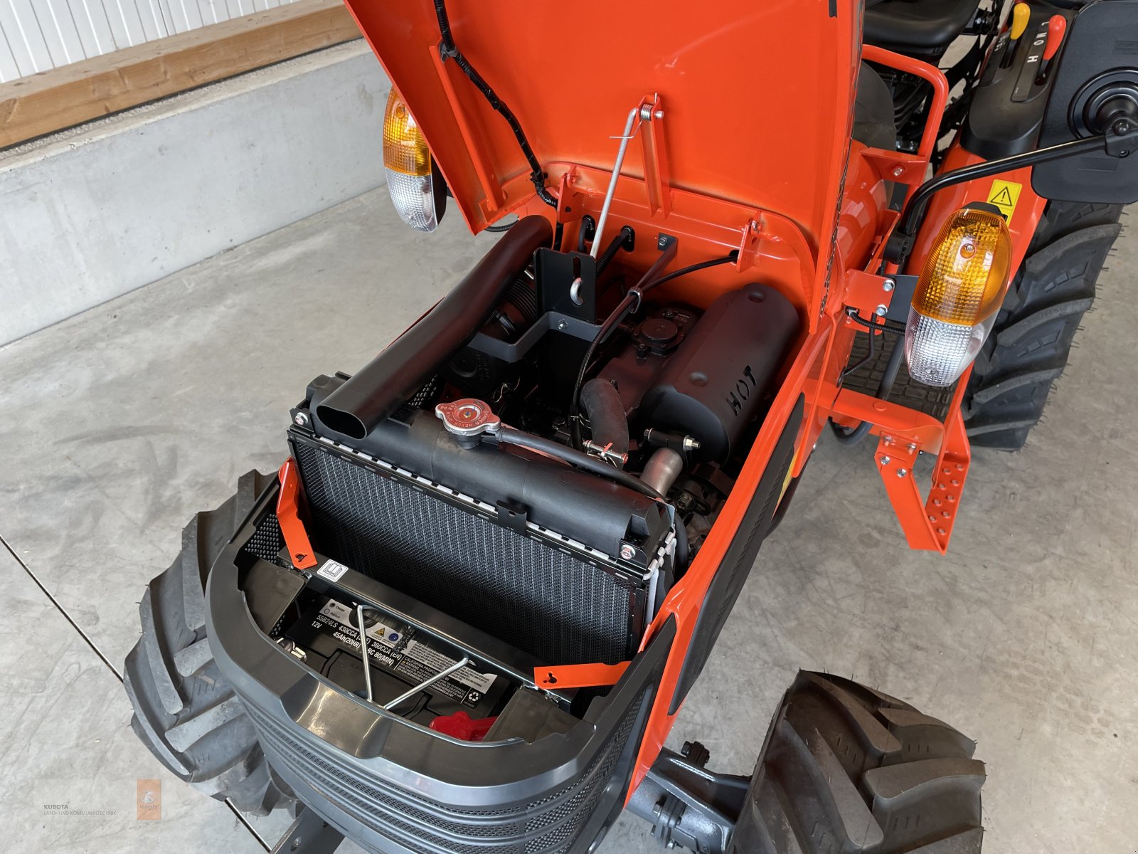 Kommunaltraktor του τύπου Kubota B1241, Neumaschine σε Biessenhofen (Φωτογραφία 9)