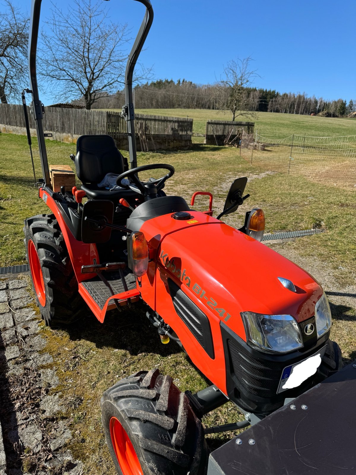 Kommunaltraktor типа Kubota B1241, Gebrauchtmaschine в Wenzenbach (Фотография 1)