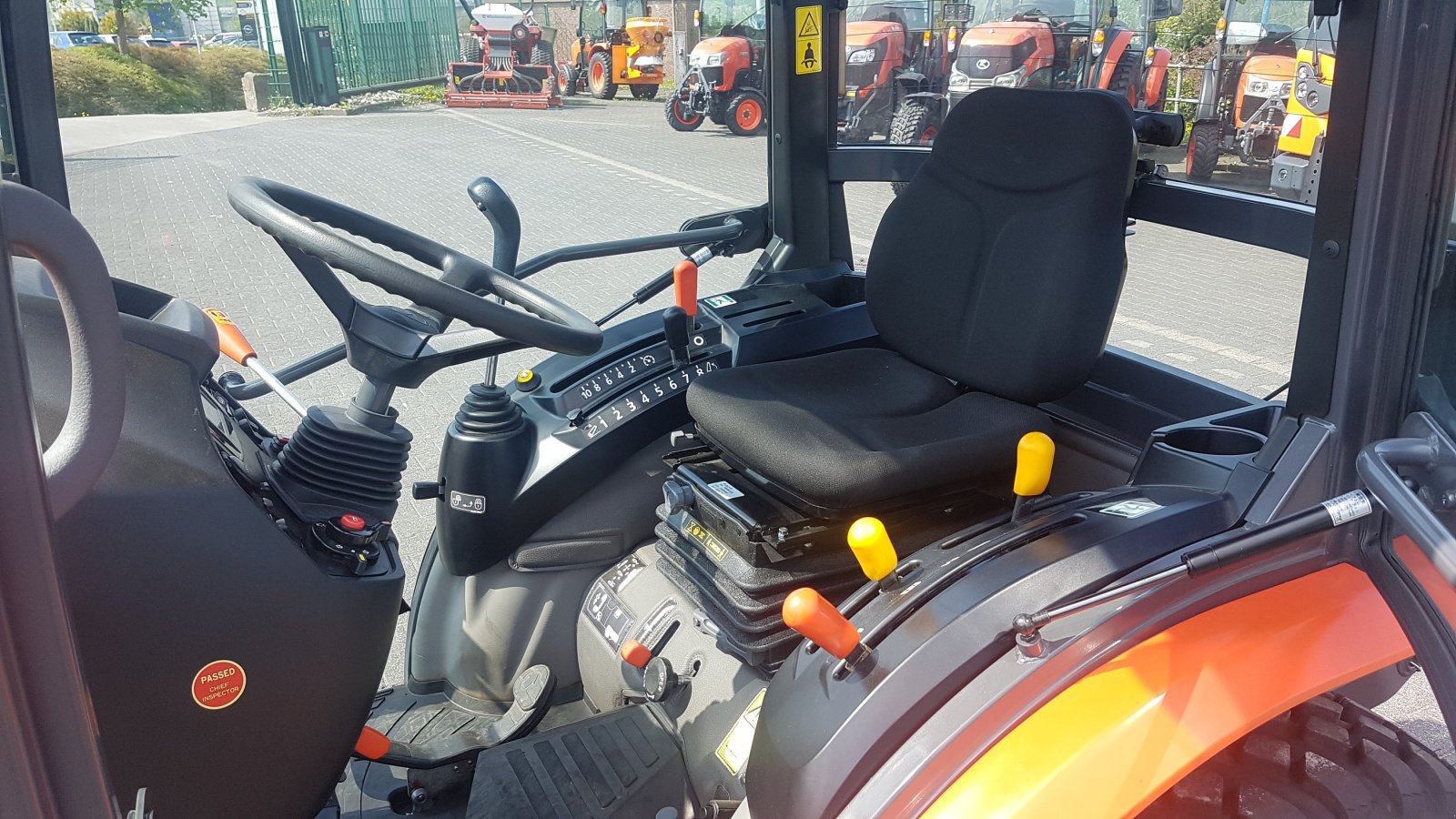 Kommunaltraktor del tipo Kubota B2-231H CAB, Neumaschine en Olpe (Imagen 8)