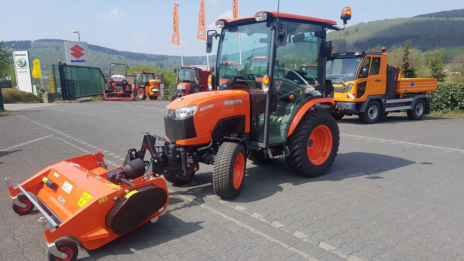 Kommunaltraktor tipa Kubota B2-261 H CAB, Neumaschine u Olpe (Slika 9)