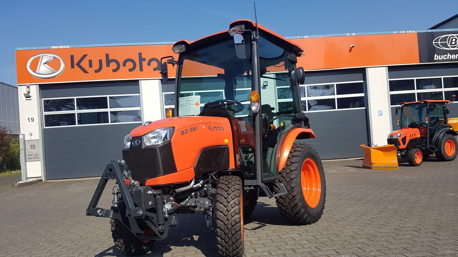 Kommunaltraktor des Typs Kubota B2-261 H CAB, Neumaschine in Olpe (Bild 8)