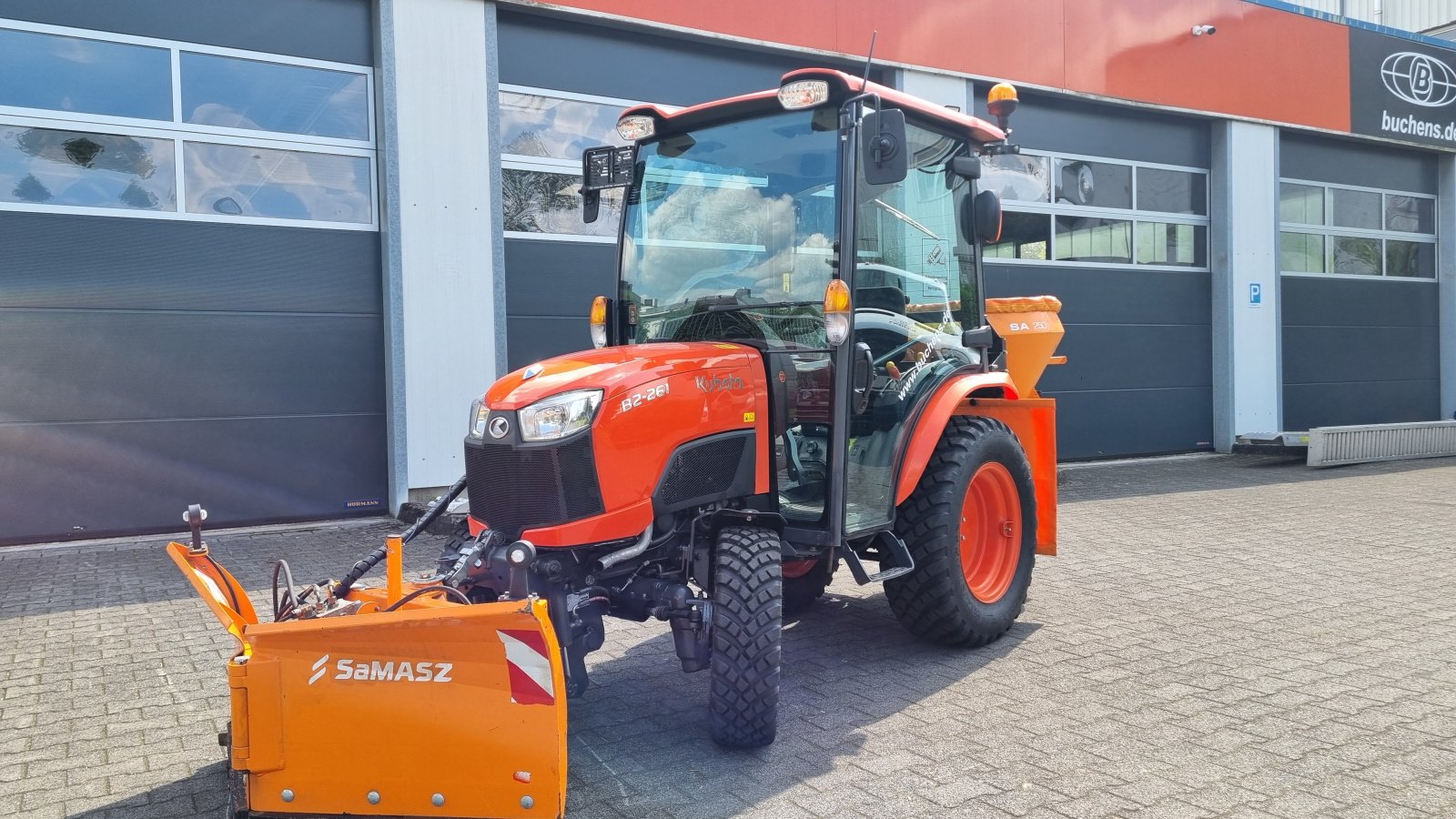 Kommunaltraktor Türe ait Kubota B2-261 Winterdienst, Gebrauchtmaschine içinde Olpe (resim 2)