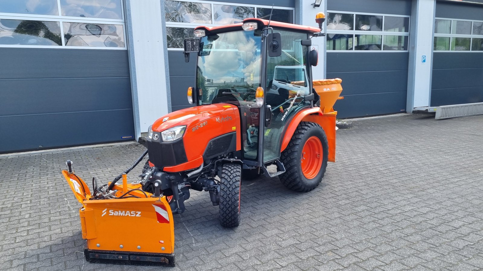 Kommunaltraktor Türe ait Kubota B2-261 Winterdienst, Gebrauchtmaschine içinde Olpe (resim 11)