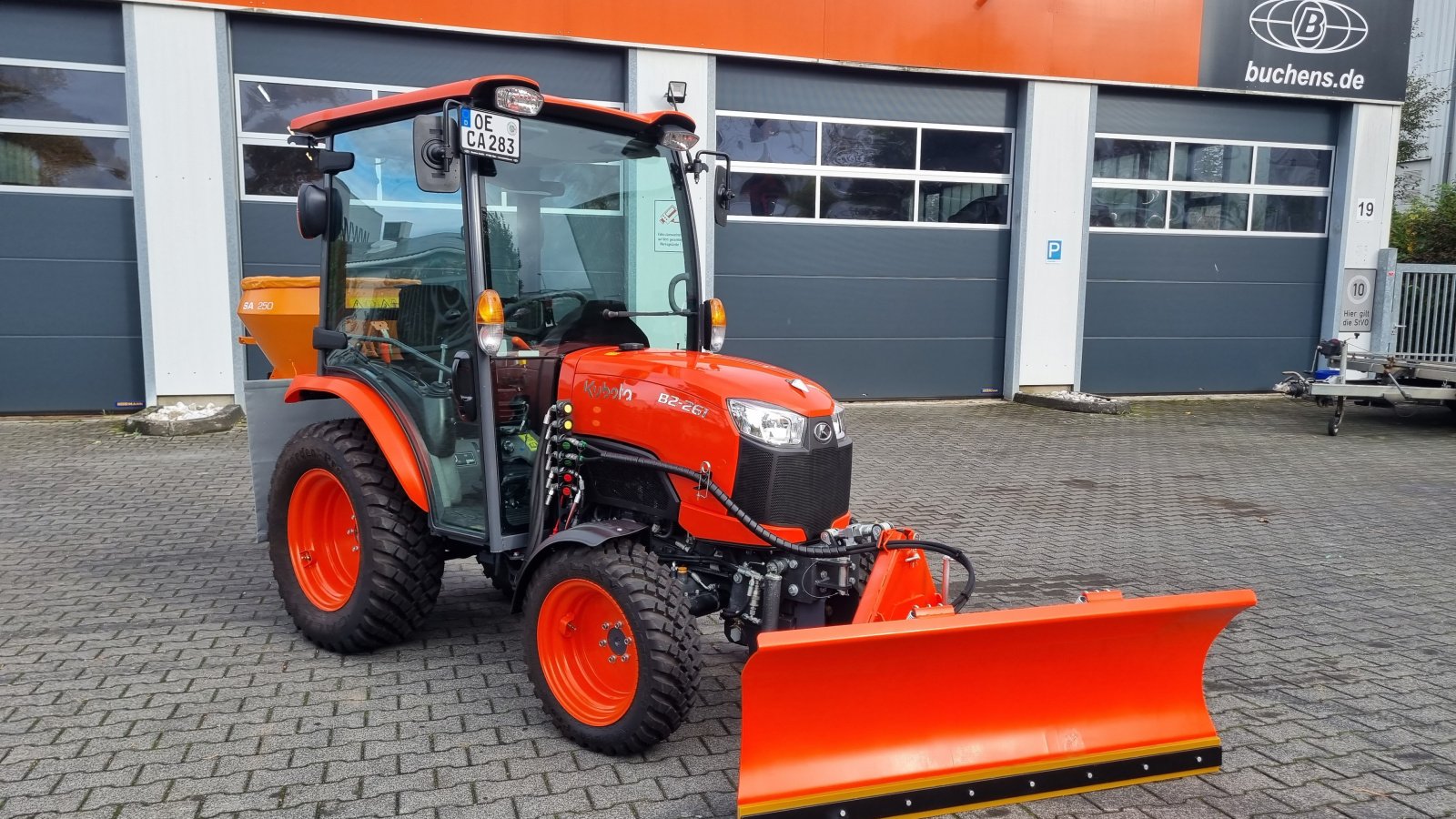 Kommunaltraktor Türe ait Kubota B2-261 Winterdienst, Neumaschine içinde Olpe (resim 5)