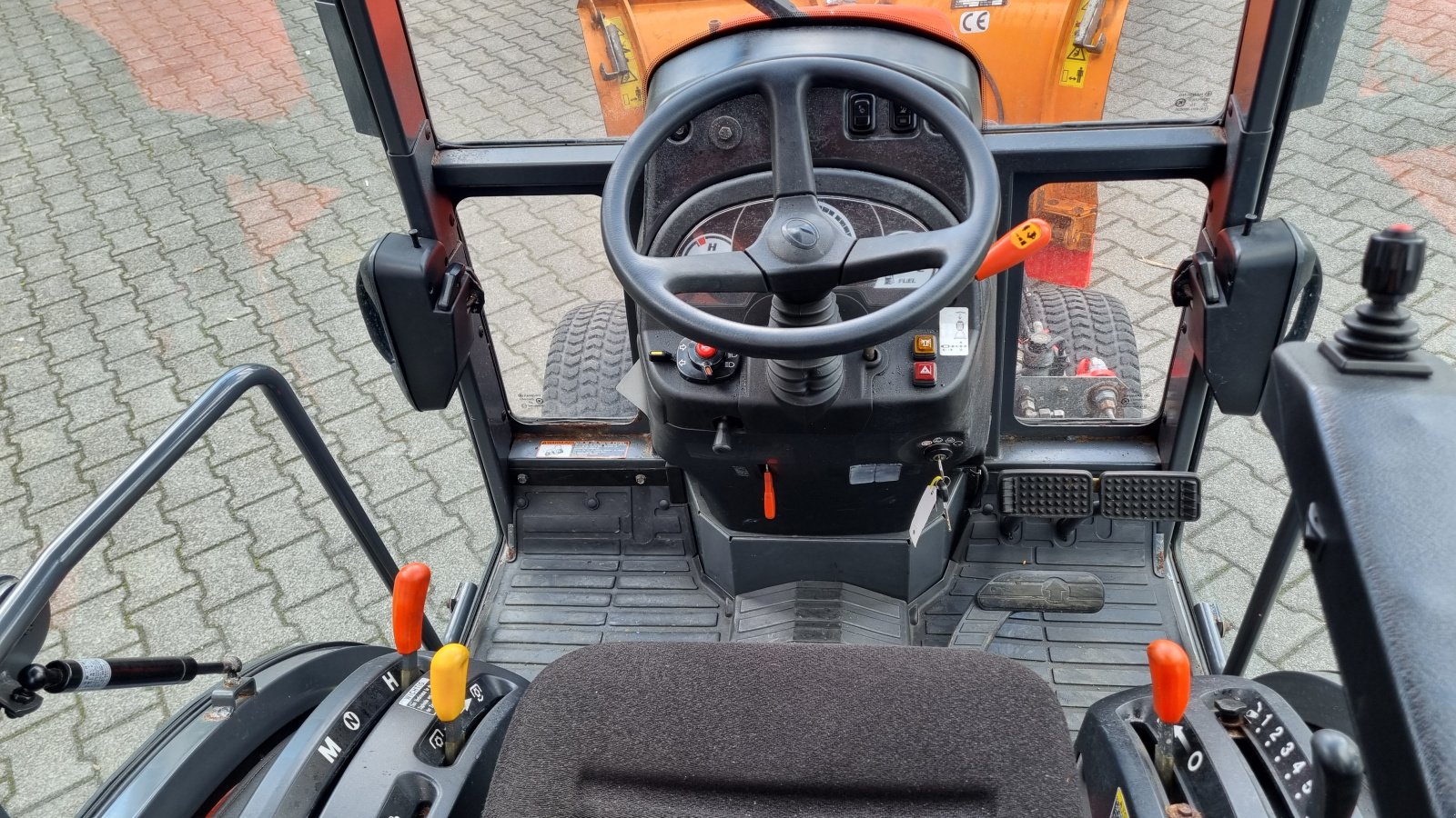 Kommunaltraktor типа Kubota B2230, Gebrauchtmaschine в Olpe (Фотография 9)